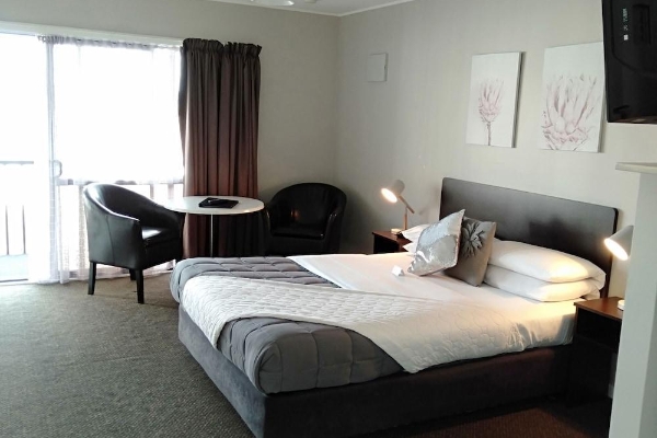 Albatross Motel (Westshore)